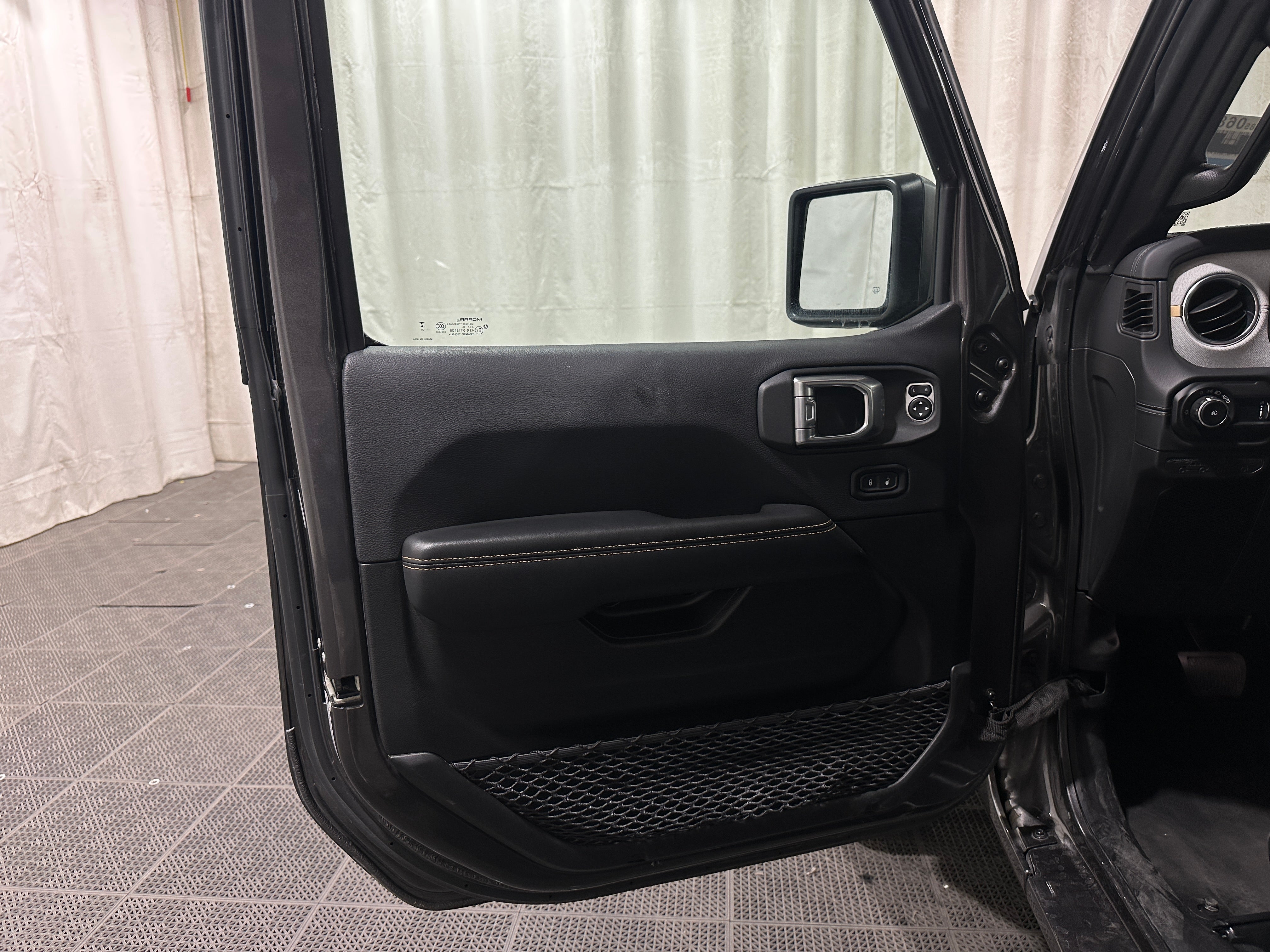 jeep wrangler 4-door 2025 1C4PJXEN0SW555555 image jeep wrangler 4-door 2025 1C4PJXEN0SW555555 image
